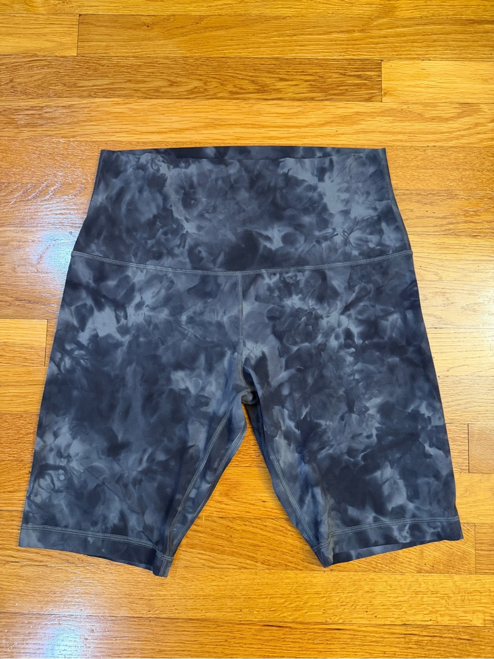 Lululemon Align Super High Rise Short Diamond Dye *10" Diamond Dye Grey -Size 12